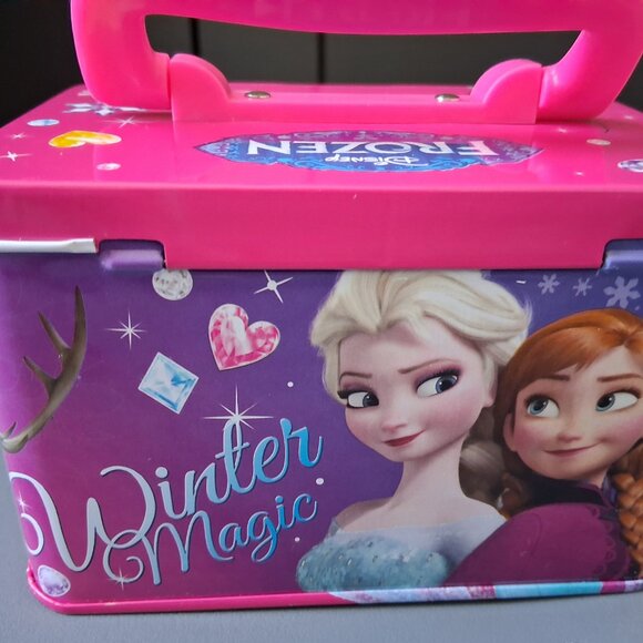 Frozen Saving Box With Lock & Key - Pink - Picture 5 of 9